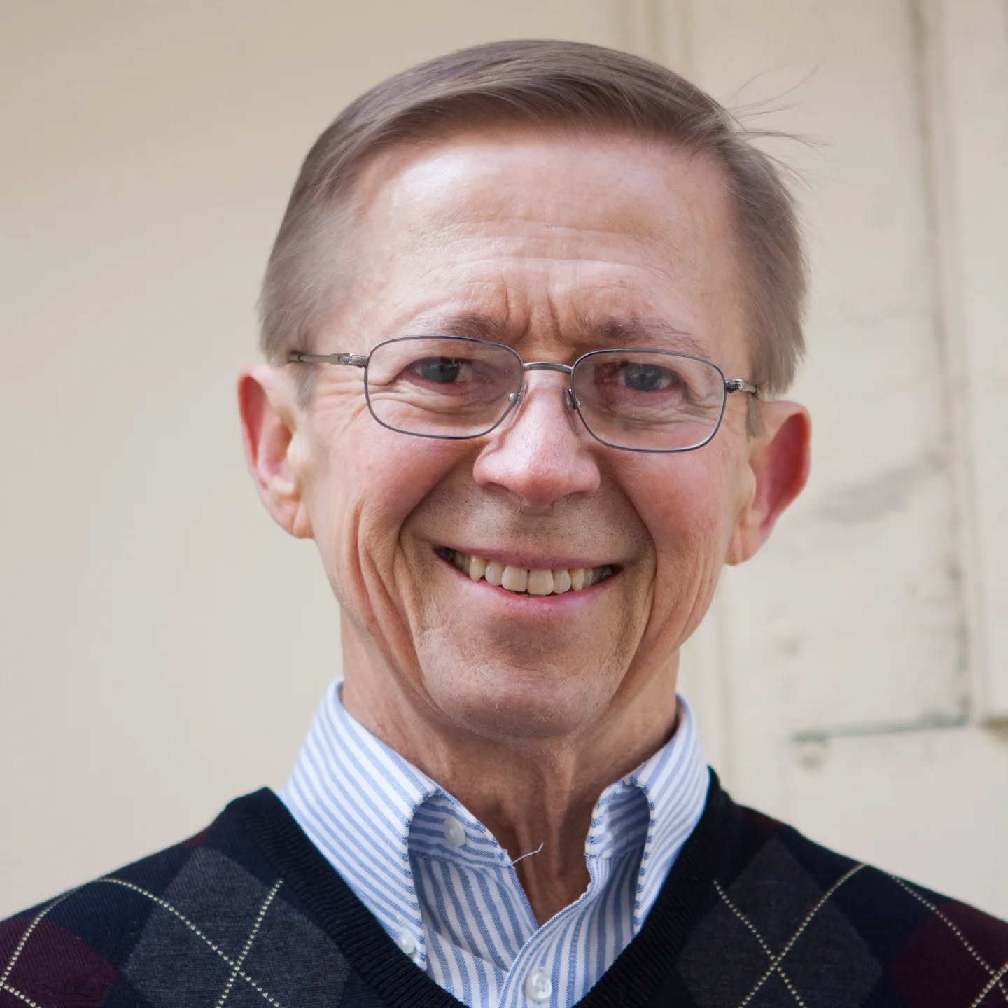 Symphony No. 4 is by far the most popular of David Maslanka’s large-scale pieces. He writes: “It is a single 27- minute movement comprising a series of connected episodes. It divides roughly into two halves, the first seemingly the energy and turmoil of a life, punctuated by powerful revelations of spirit, and the second the journey toward God. A core element of the Symphony is the many references to the hymn, “Old Hundred” (the Doxology). I came across this melody in reading Carl Sandburg’s “Abraham Lincoln: The War Years” about Lincoln’s funeral train, how it stopped in Columbus, Ohio, where, following public display of the coffin in the State House, it was carried out to the waiting train while a brass band played “Old Hundred.” I began playing with the tune, creating a large number of variations and feelings, from interior to jazzy to explosively breath-taking. The extended ending is one of the grand moments in my music, and I think why people are so attracted to this piece.”

If this description sounds meaningful to you, just imagine hearing the piece! Come to our performance of the riveting Symphony No. 4 and hear the splendor for yourselves!

🗓️ March 1st, 3:00 PM
📍Knox Presbyterian Church (50 Erb St, W, Waterloo)
FREE Parking!
🎟️Tickets available at: 
www.wellingtonwindsymphony.ca